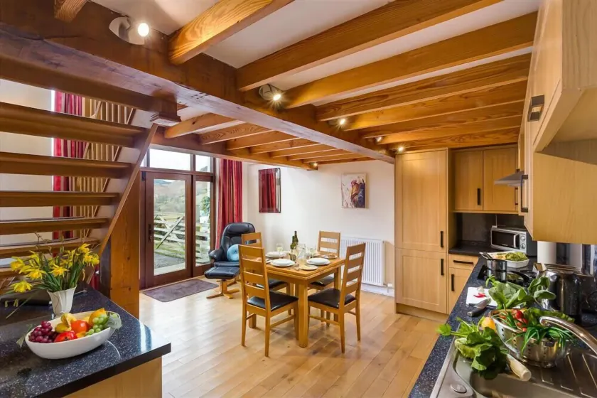 Nest Barn - Image 1