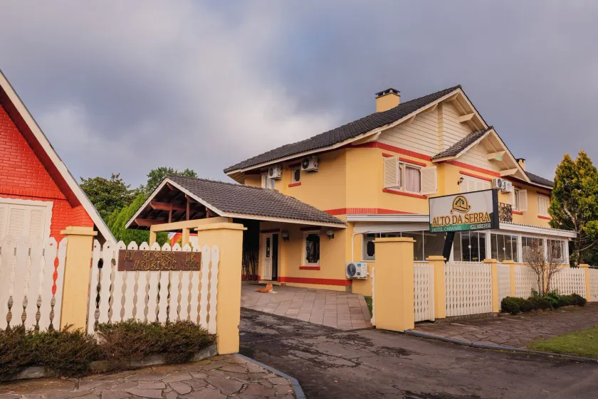 Hotel Cabanas Alto Da Serra - Image 1