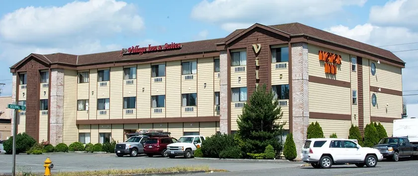 Village Inn & Suites Marysville - Image 1