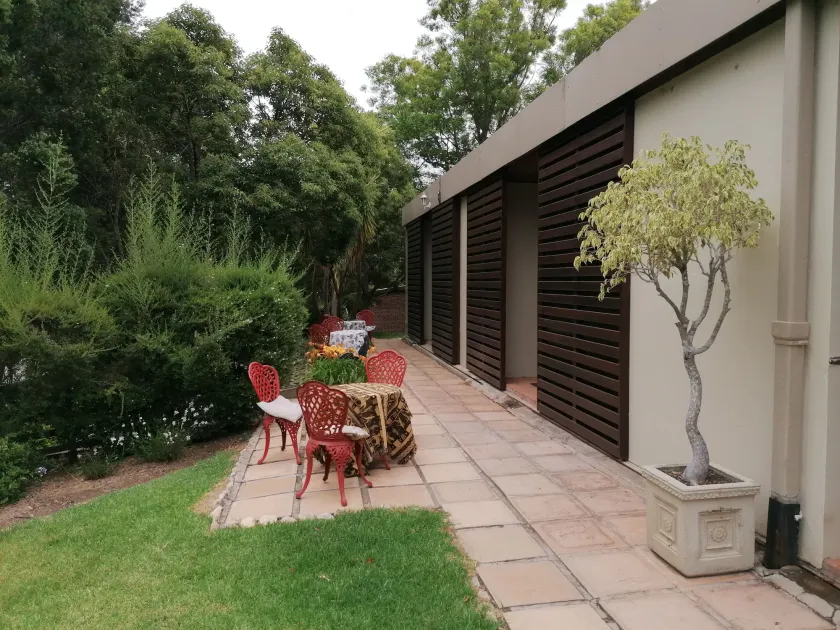 Aanhuizen Guest House - Image 1