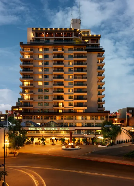 Chateau Victoria Hotel & Suites - Image 1