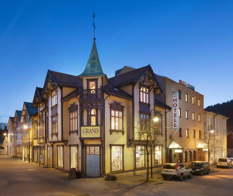 Grand Hotel Egersund - Image 1