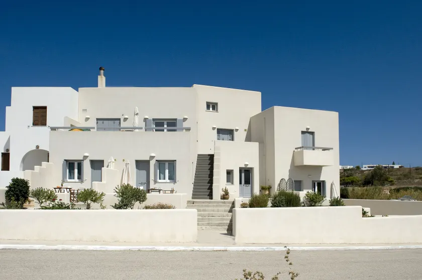 Tsakanos Home - Image 1