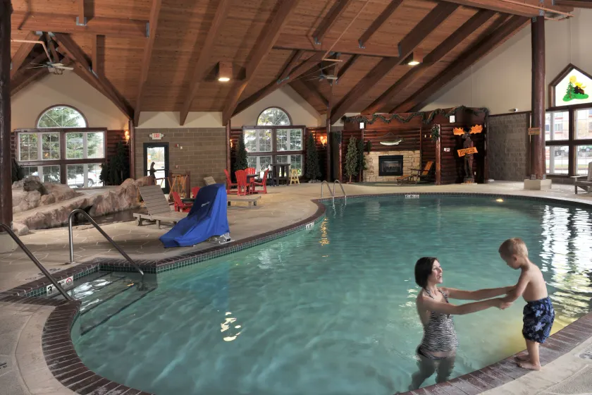 Cedar Creek Hotel Wausau - Rothschild - Image 1