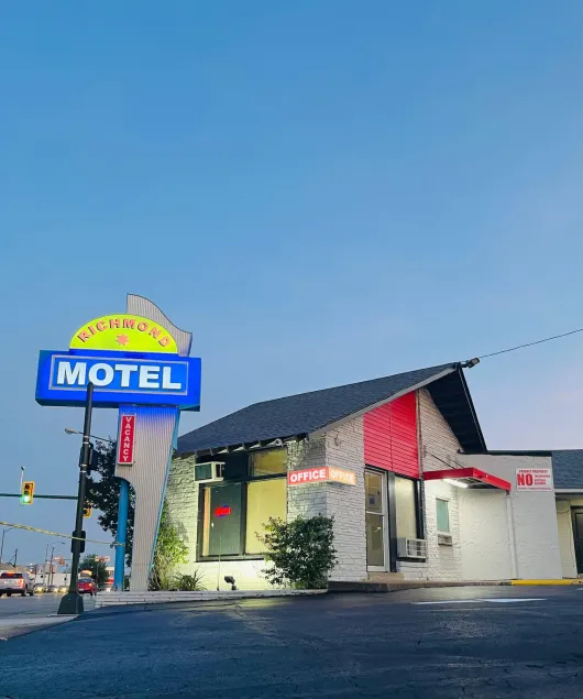 Richmond Motel - Image 1