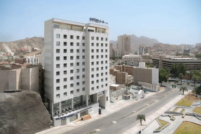 Park Inn by Radisson Makkah Thakher Alsharqi - Image 1