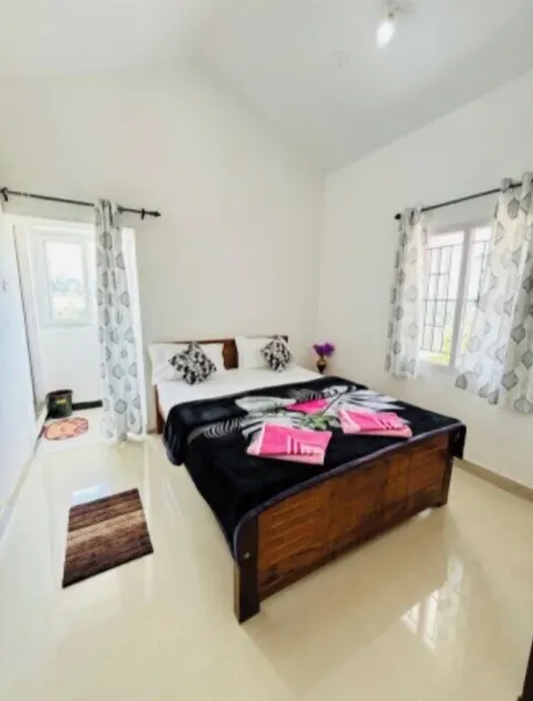 Crown Crest Home Stay  - Chambre