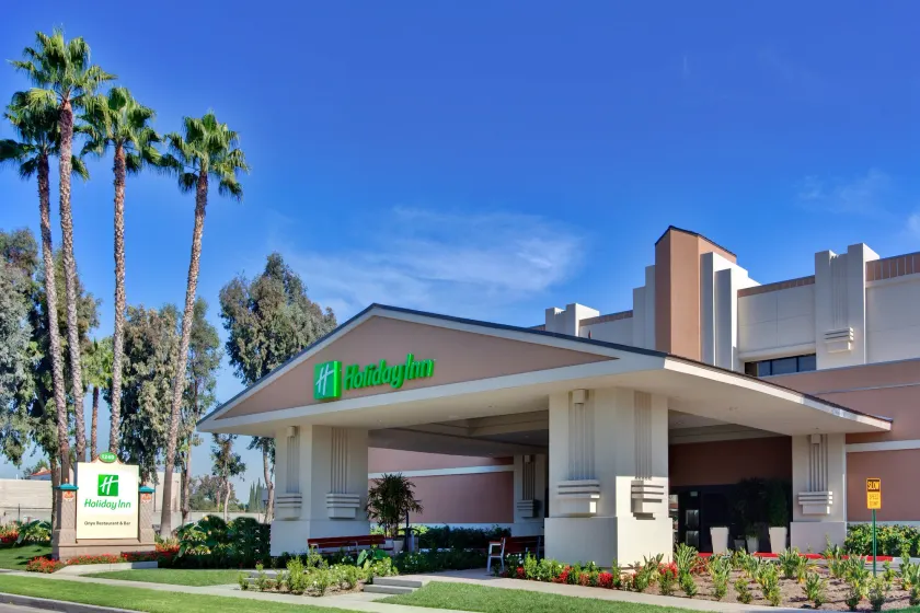 Holiday Inn Hotel & Suites Anaheim by IHG - Image 1