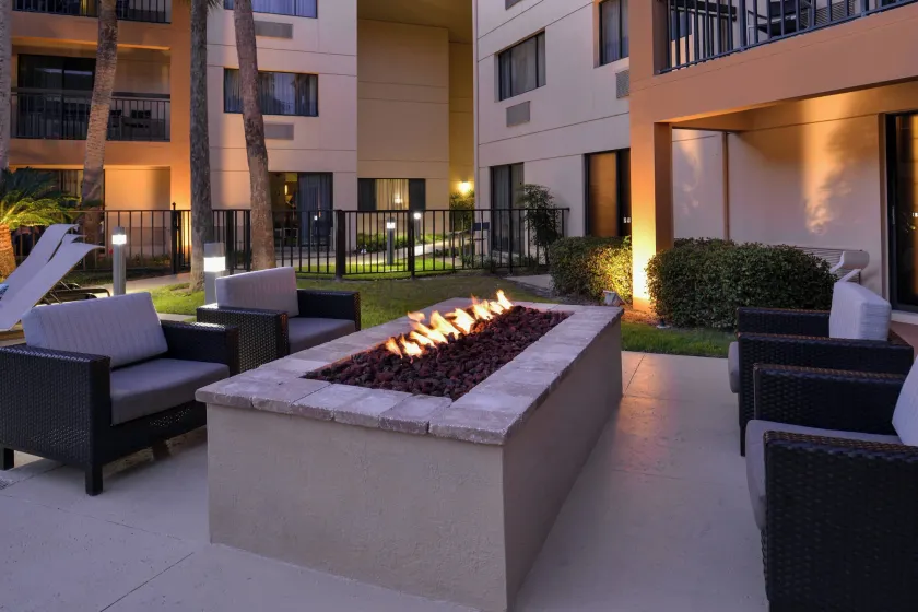 Courtyard by Marriott Ocala - Image 1