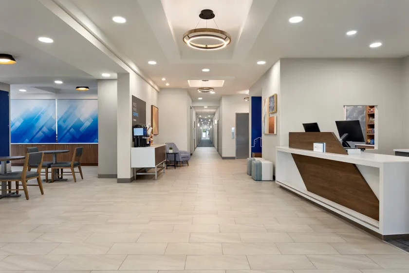 Holiday Inn Express Hotel & Suites Fort Pierce West by IHG - Lobby