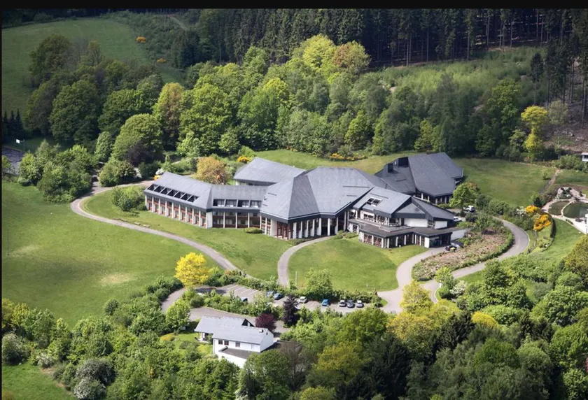 Bernstein Landhaus Nordhelle - Image 1