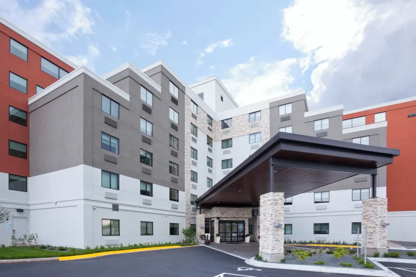 Holiday Inn Express Roseville-St. Paul by IHG - Image 1