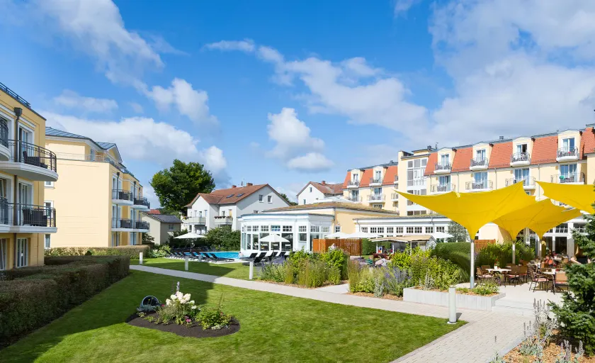 Hotel zur Post - ein Rovell Hotel - Image 1