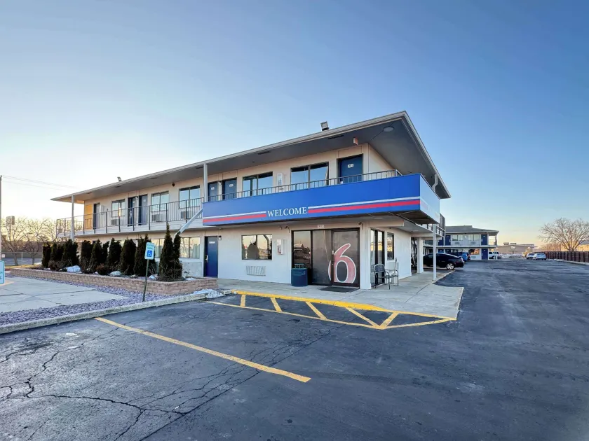Motel 6-Janesville, WI - Image 1