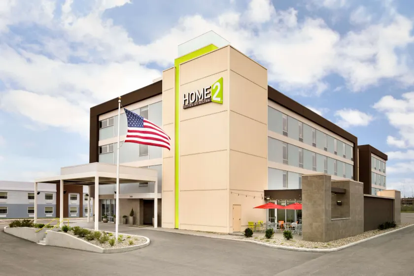 Home2 Suites by Hilton Cleveland Beachwood - Image 1