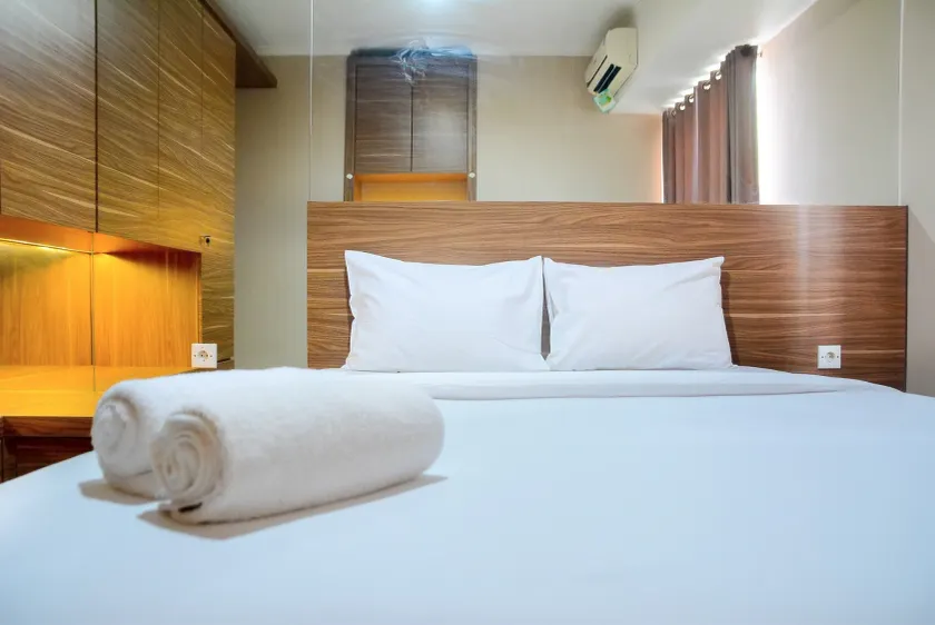 Great Location 2BR Maple Park Sunter Apartment By Travelio - Image 1