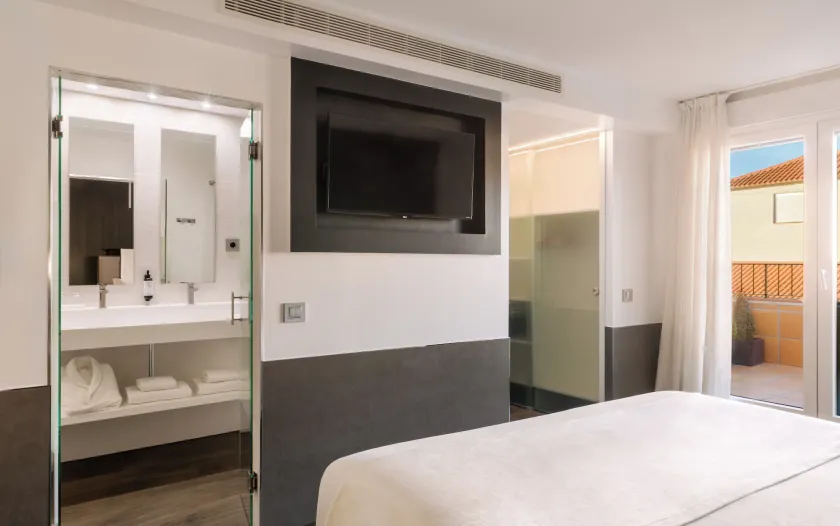 Hotel Francisco I - Image 1