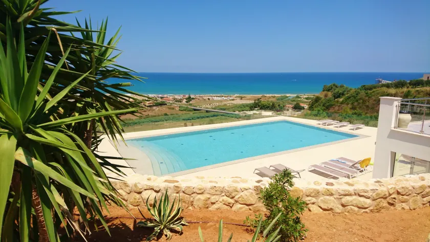 La Blanca Resort & Spa - Image 1