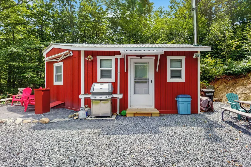 Tiny House at Sugarbush North: Adventure Hub! - Image 1