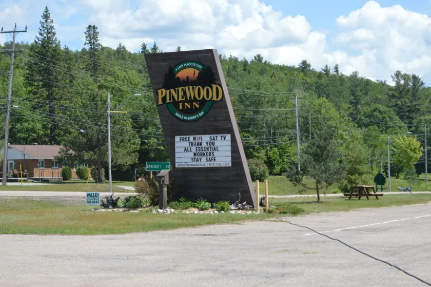 Pinewood Inn - Image 1