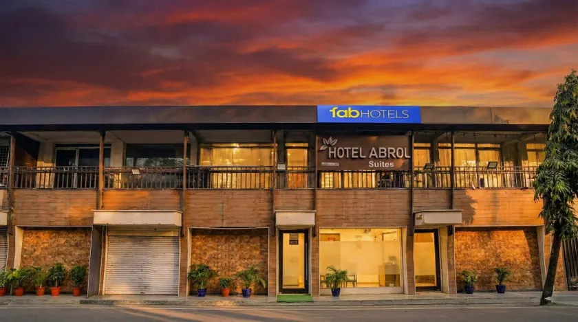 Hotel Abrol - Image 1