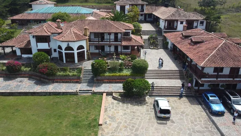 Hotel Bosque de la Villa - Image 1