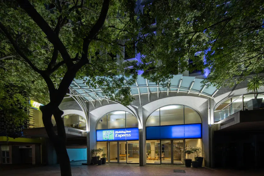 Holiday Inn Express Cape Town City Centre by IHG - Image 1