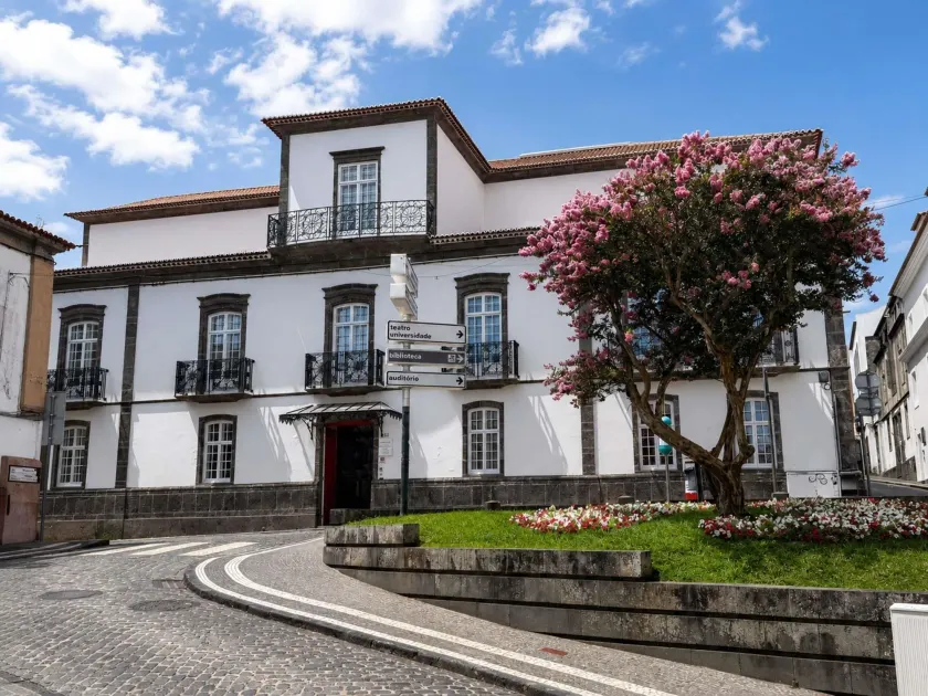 Mercure Ponta Delgada Azores - Image 1