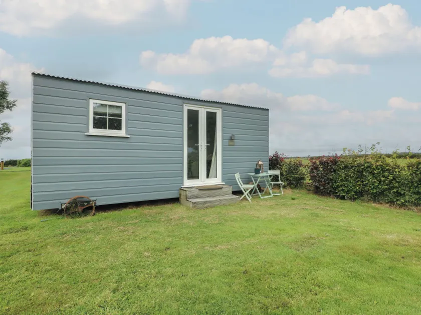 Llewelyn Shepherds Hut - Image 1