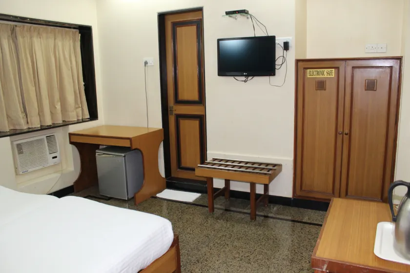 Hotel Park View Mumbai - Image 1