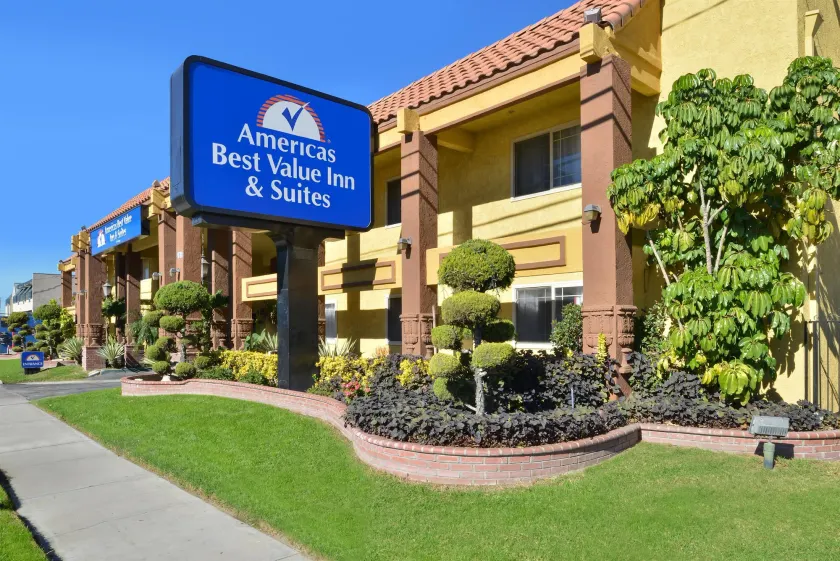 Americas Best Value Inn & Suites - Fontana - Image 1