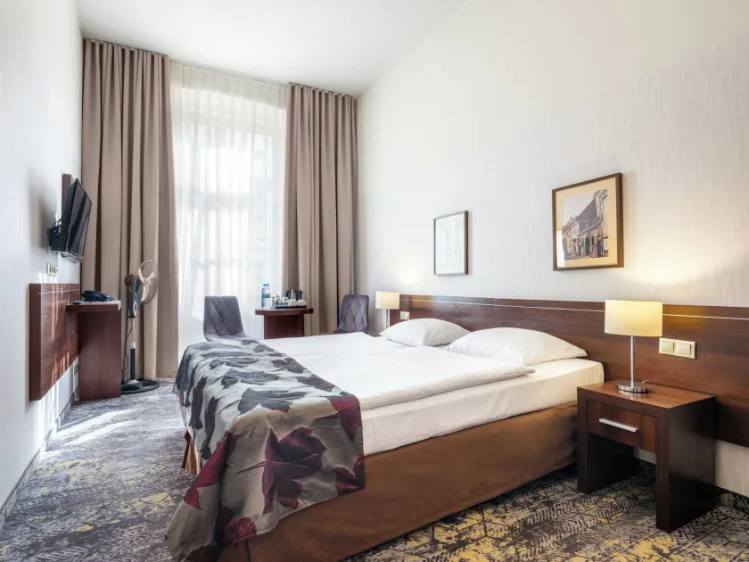 Hotel Rezydent - Image 1