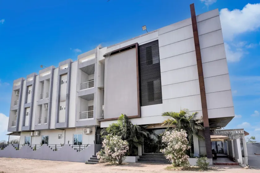 Hotel O Ambika - Image 1