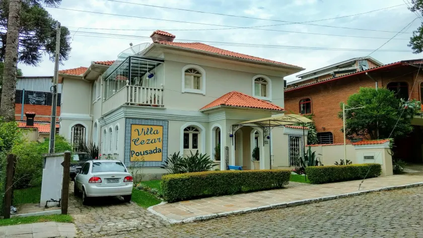 Pousada Vila Cezar Canela - Image 1