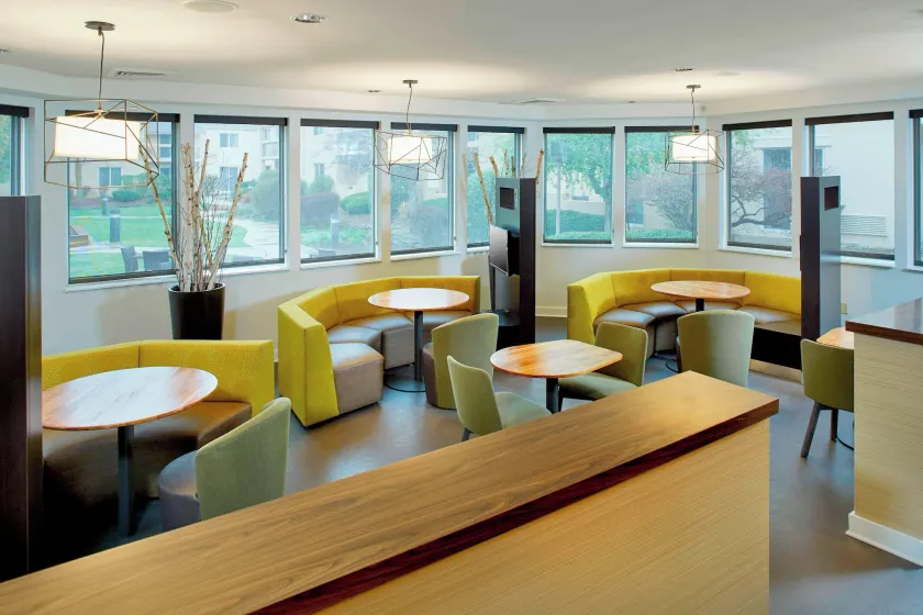 Courtyard by Marriott Lansing - Image 1