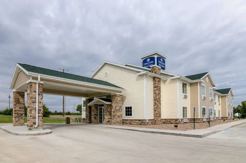 Cobblestone Inn & Suites - Oberlin - Image 1