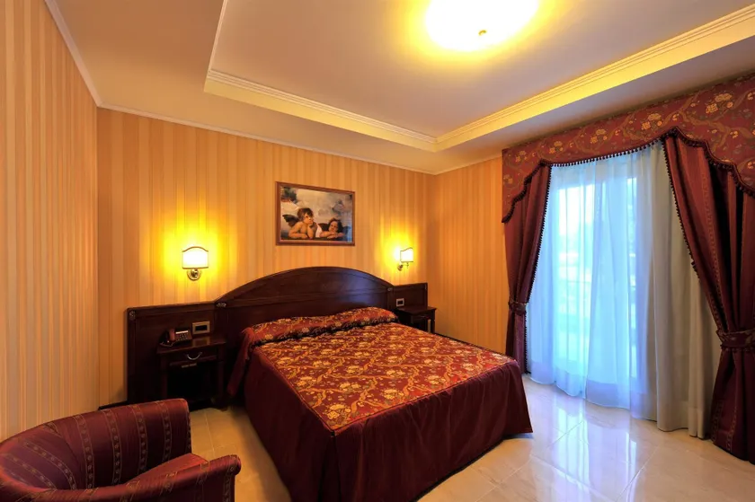 Hotel Lido - Beach and Palace - Image 1