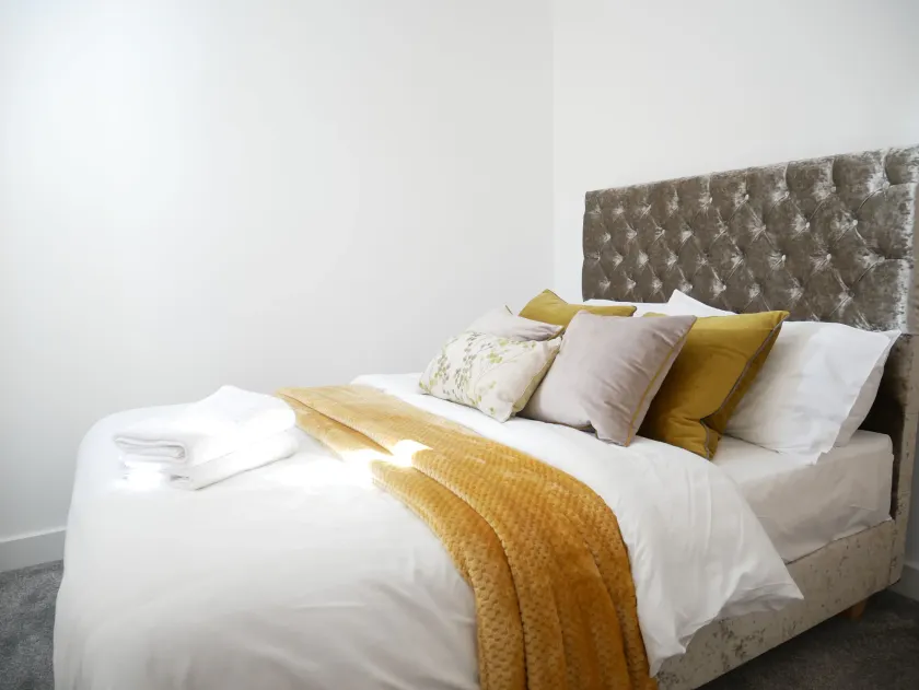 Lower Gill Gardens Penthouse - Image 1