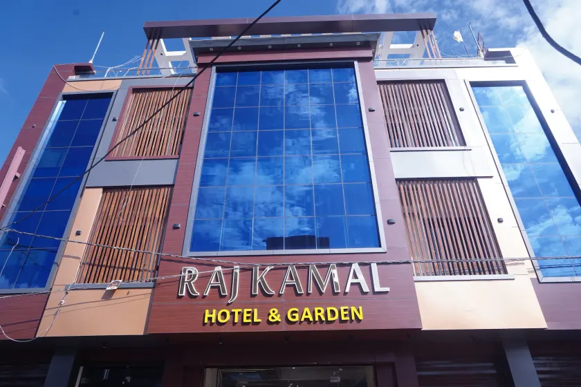 Hotel Raj Kamal & Garden - Image 1
