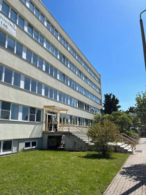 H1 Herberge One - Image 1