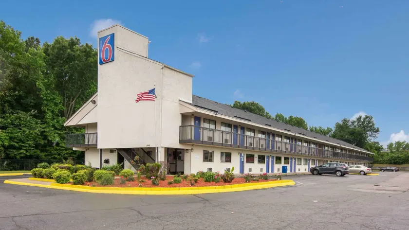 Motel 6-Richmond, VA - Midlothian Turnpike - Image 1