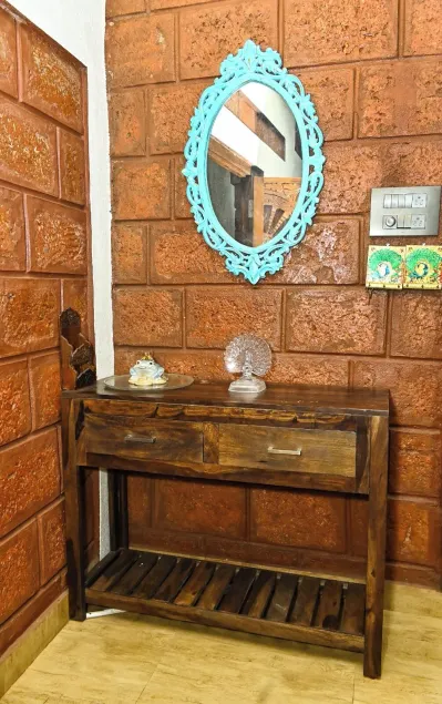Raj Shrigar - Room