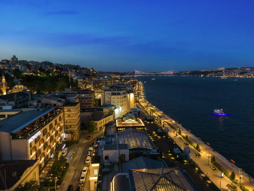 Novotel Istanbul Bosphorus Hotel - Image 1