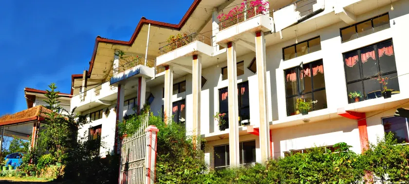 Hotel Uva Rest Sanasta - Image 1