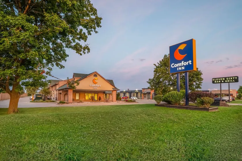 Comfort Inn London - Wellington Road - Image 1