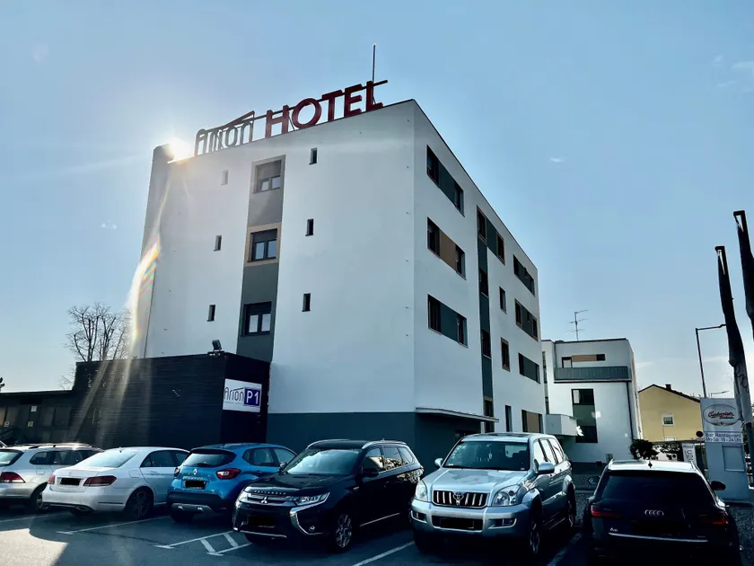 Arion Airport Hotel - Image 1