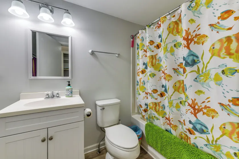 Adorable Cottage: Fire Pit, Walk to Colonial Beach - Innvendig