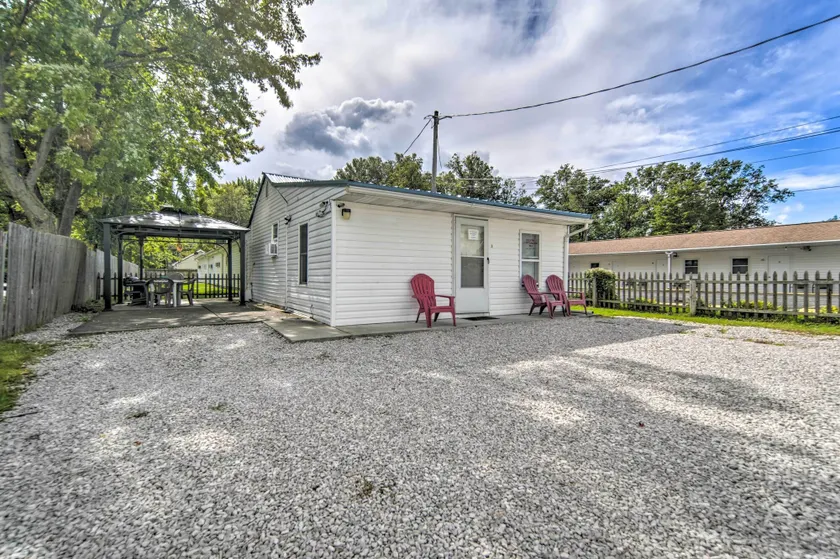 Geneva-on-the-Lake Cottage w/ Patio: Walk to Shore - Image 1