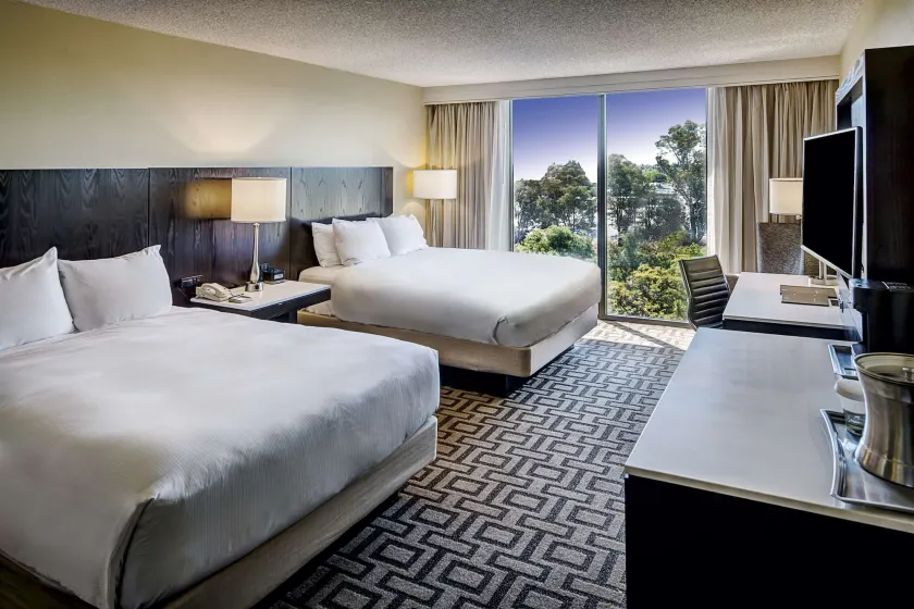Hilton Sacramento Arden West - Image 1
