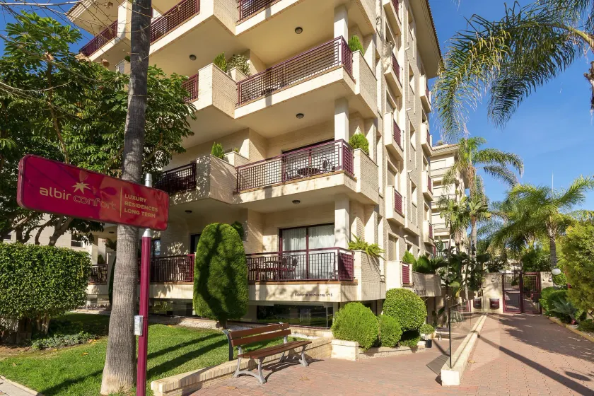 Apartamentos Albir Confort - Avenida 1 dorm - Image 1